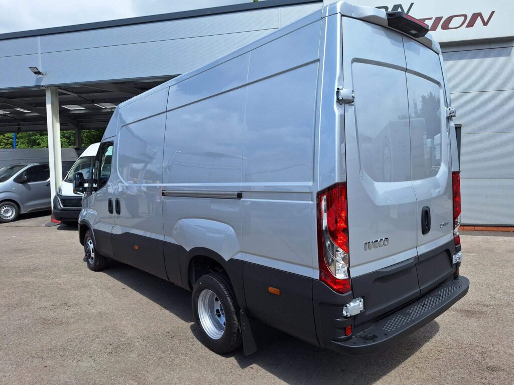 Iveco Daily Business 35C21 3520L