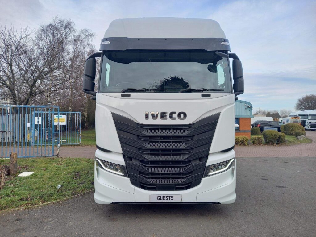 Iveco S-WAY AS440S48TX/P 6×2 480HP