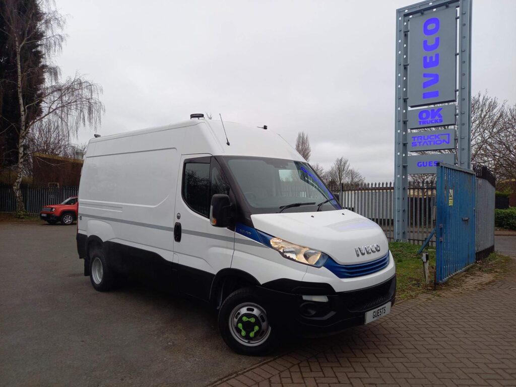 Iveco Daily 3.0 CNG 14V 40C 3520L MWB High Roof Euro 6 5dr (DRW)