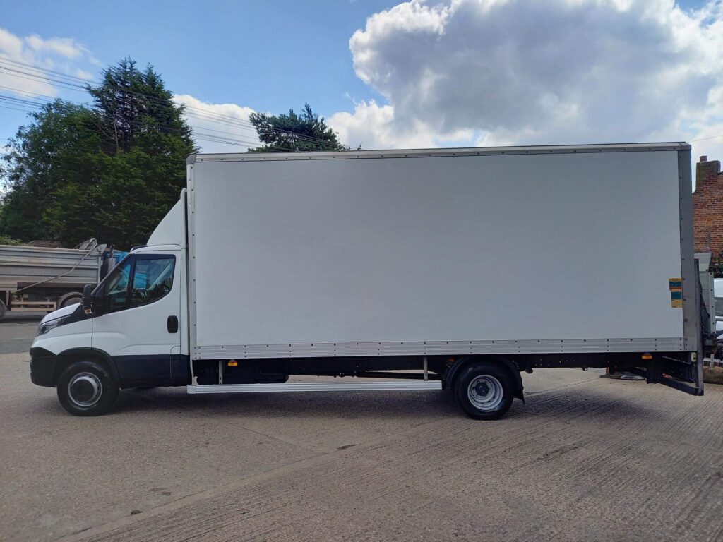 Iveco Daily 3.0D HPI 18V Business 70C 5100 HiMatic XLWB Euro 6 2dr (DRW)