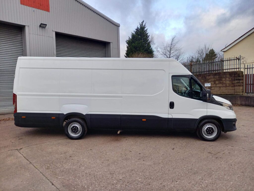 Iveco Daily 2.3D HPI 14V Business 35S 4100 LWB High Roof Euro 6 (s/s) 5dr