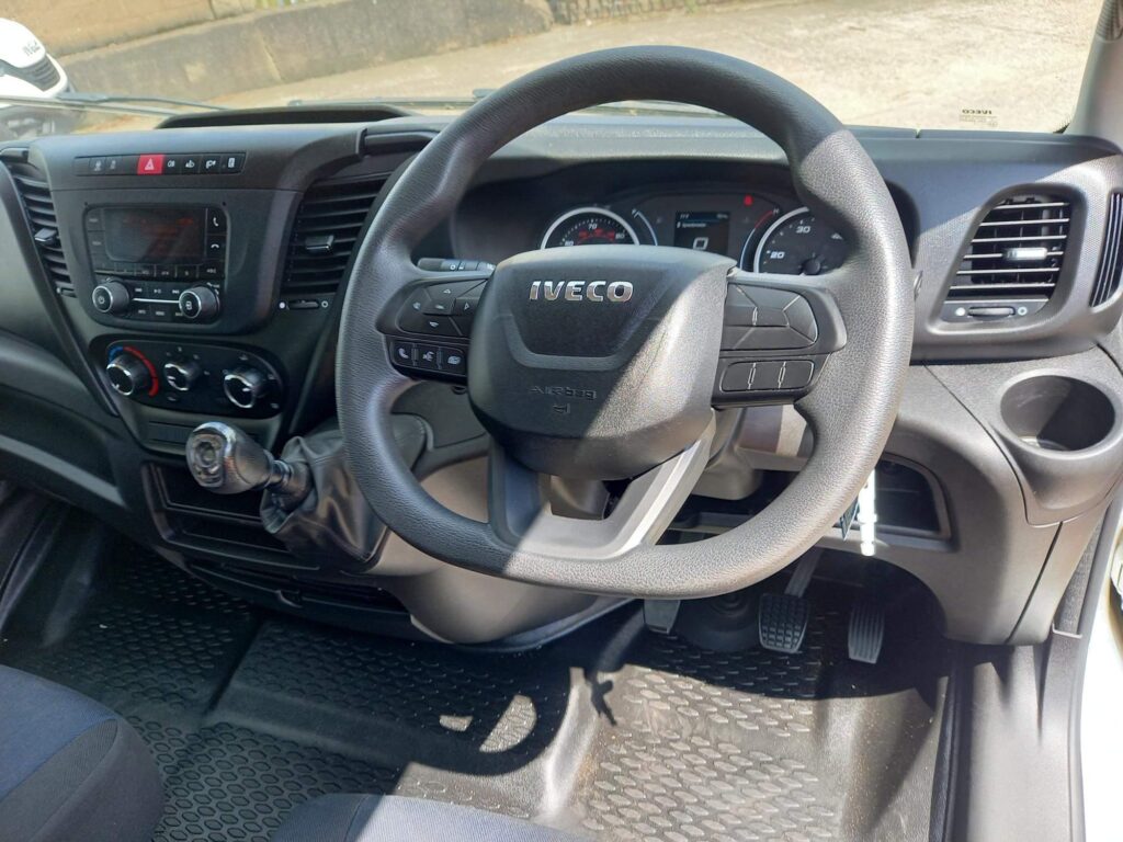 Iveco Daily 2.3D HPI 14V 35C 3750 LWB Euro 6 (s/s) 2dr (DRW)