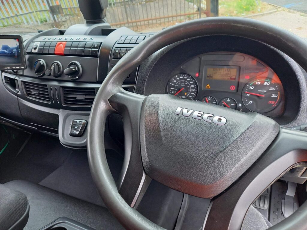 Iveco Eurocargo 180E28 280HP 24FT DE-MOUNTABLE