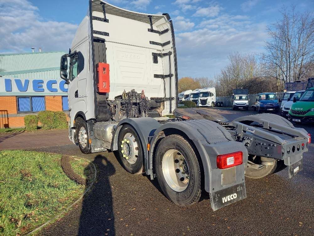 Iveco S-WAY AS440S48TX/P 6×2 480HP