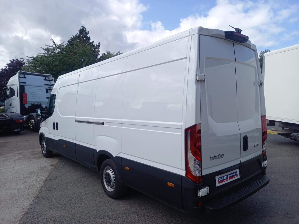 Iveco Daily 2.3D HPI 14V Business 35S 4100 LWB High Roof Euro 6 (s/s) 5dr