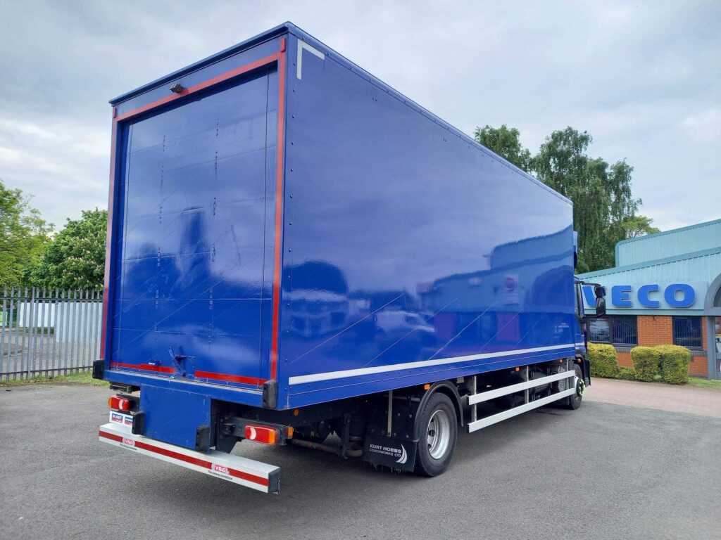 Iveco Eurocargo 160E21  4×2 210 HP