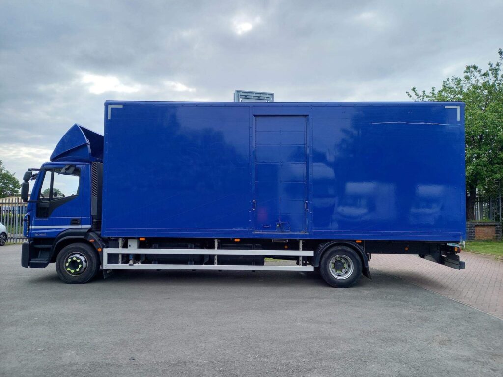 Iveco Eurocargo 160E21  4×2 210 HP