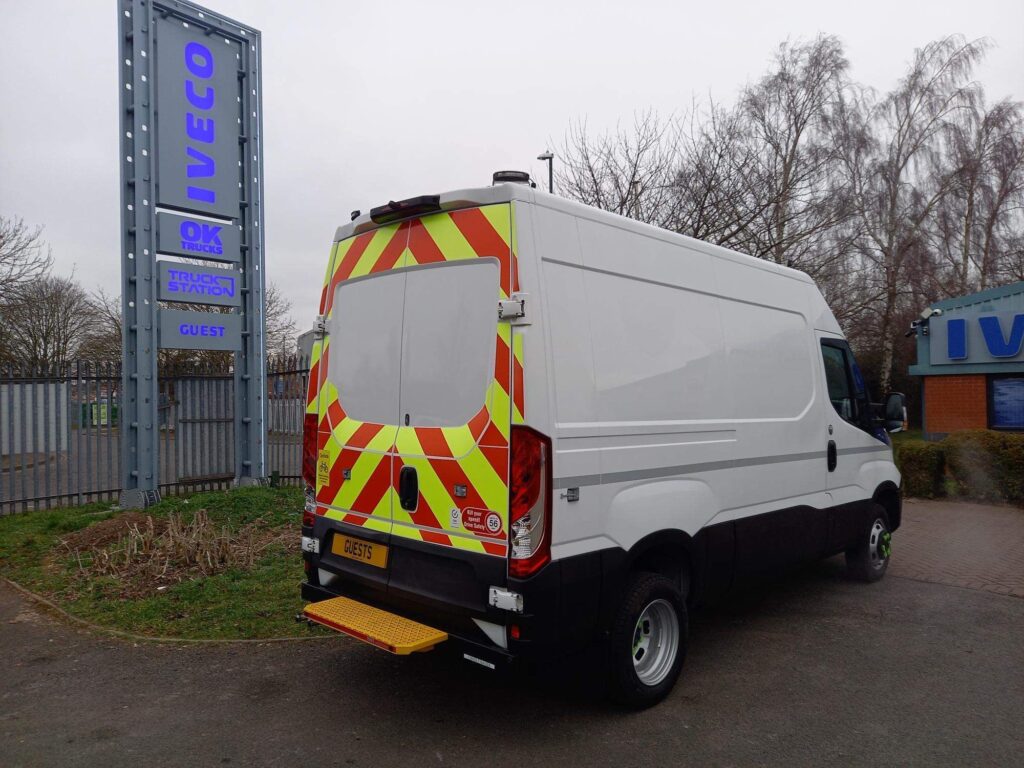 Iveco Daily 3.0 CNG 14V 40C 3520L MWB High Roof Euro 6 5dr (DRW)