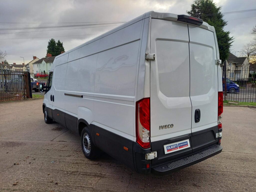 Iveco Daily 2.3D HPI 14V 35S 4100 LWB High Roof Euro 6 (s/s) 5dr