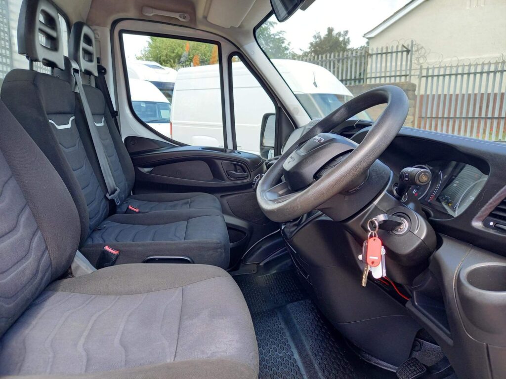 Iveco Daily 2.3D HPI 14V 35S 3750 LWB Euro 6 (s/s) 2dr