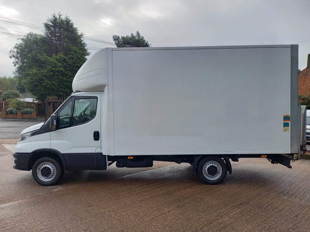 Iveco Daily 2.3D HPI 14V 35S 3750 LWB Euro 6 (s/s) 2dr