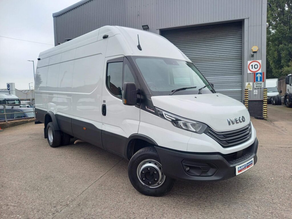 Iveco Daily 3.0D HPI 18V Business 70C 4100 HiMatic LWB High Roof Euro 6 5dr (DRW)