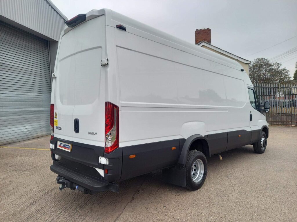 Iveco Daily 3.0D HPI 18V Business 70C 4100 HiMatic LWB High Roof Euro 6 5dr (DRW)