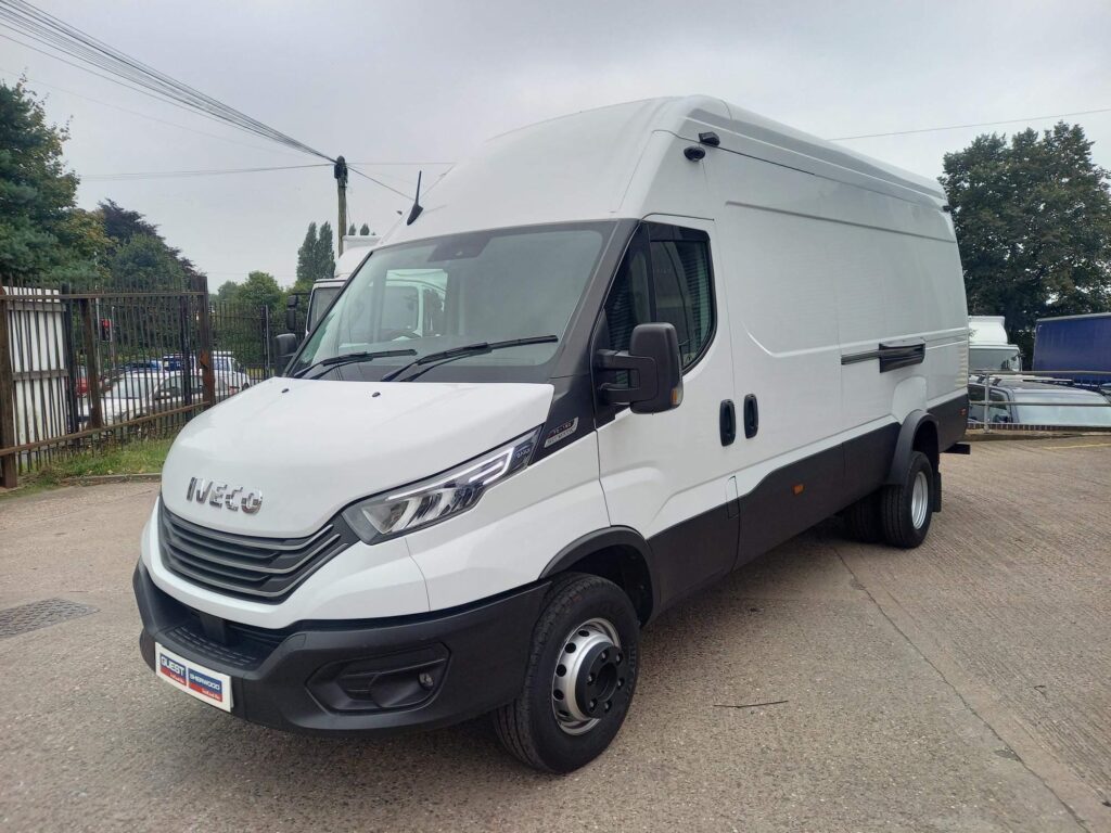 Iveco Daily 3.0D HPI 18V Business 70C 4100 HiMatic LWB High Roof Euro 6 5dr (DRW)