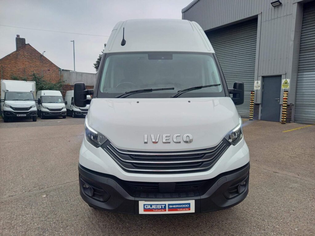 Iveco Daily 3.0D HPI 18V Business 70C 4100 HiMatic LWB High Roof Euro 6 5dr (DRW)