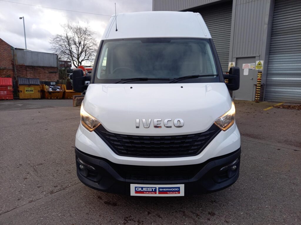 Iveco Daily 2.3D HPI 14V Business 35S 4100 LWB High Roof Euro 6 (s/s) 5dr