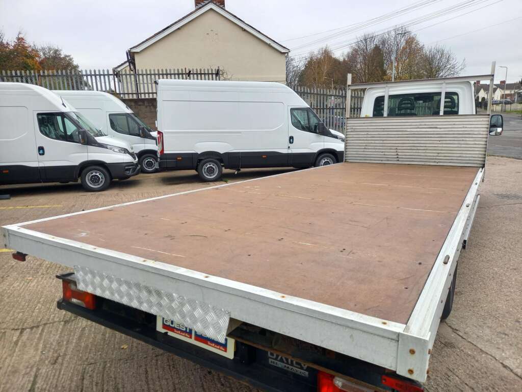 Iveco Daily 70C18 180HP 20FT FLATBED