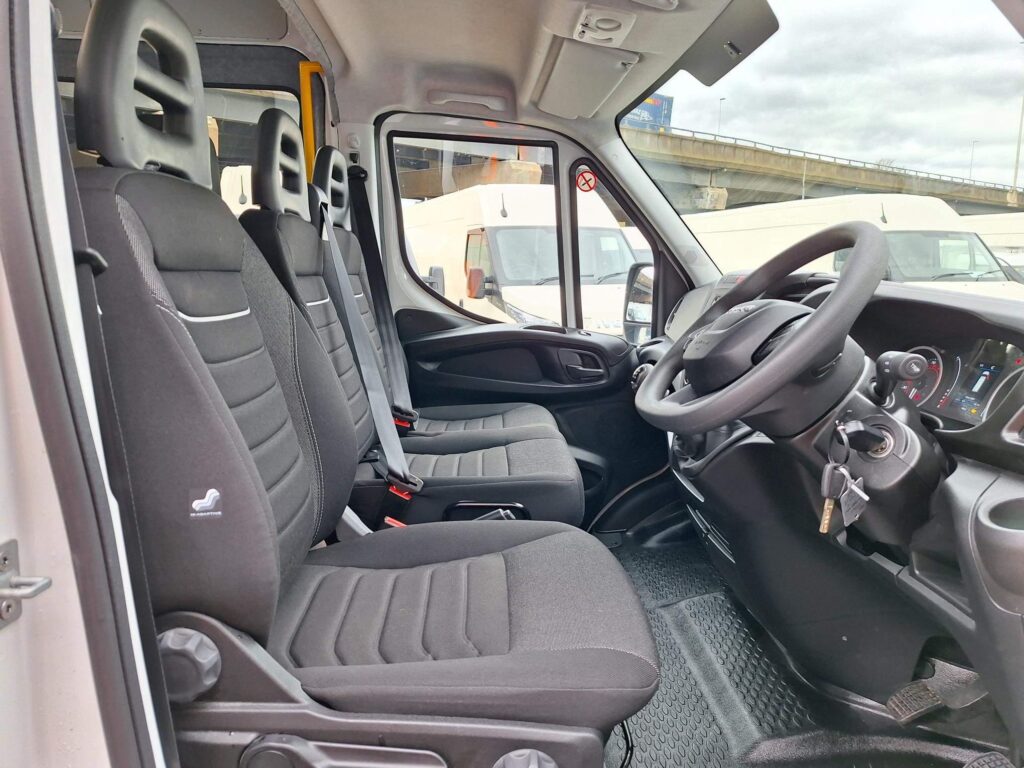 Iveco Daily 35S14 3520L H2 Roof Welfare Van