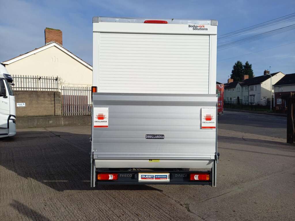 IVECO DAILY 35S14 140HP LUTON & TAILLIFT