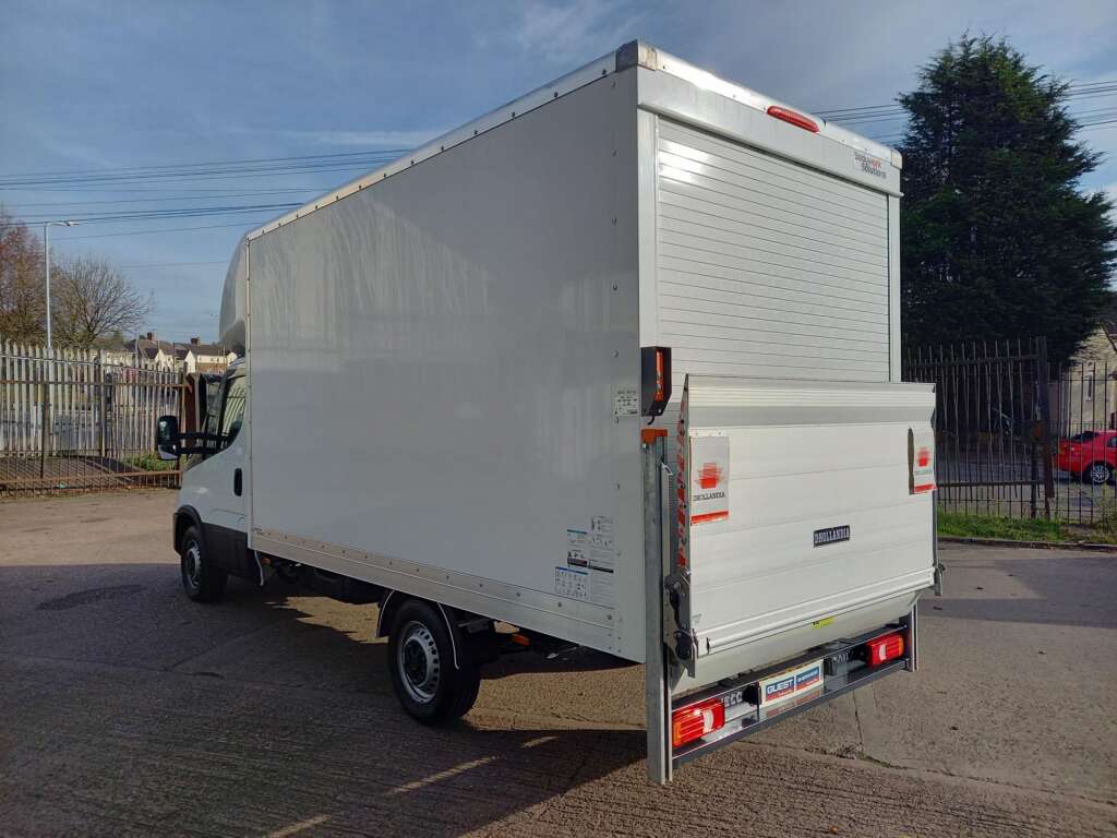 IVECO DAILY 35S14 140HP LUTON & TAILLIFT