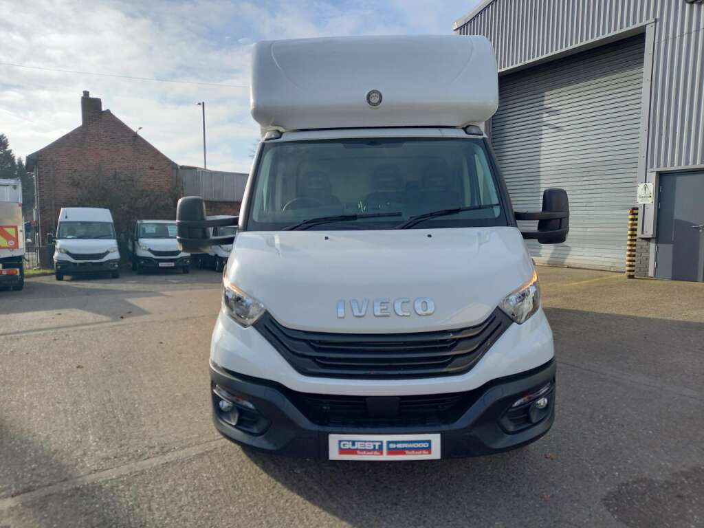 IVECO DAILY 35S14 140HP LUTON & TAILLIFT