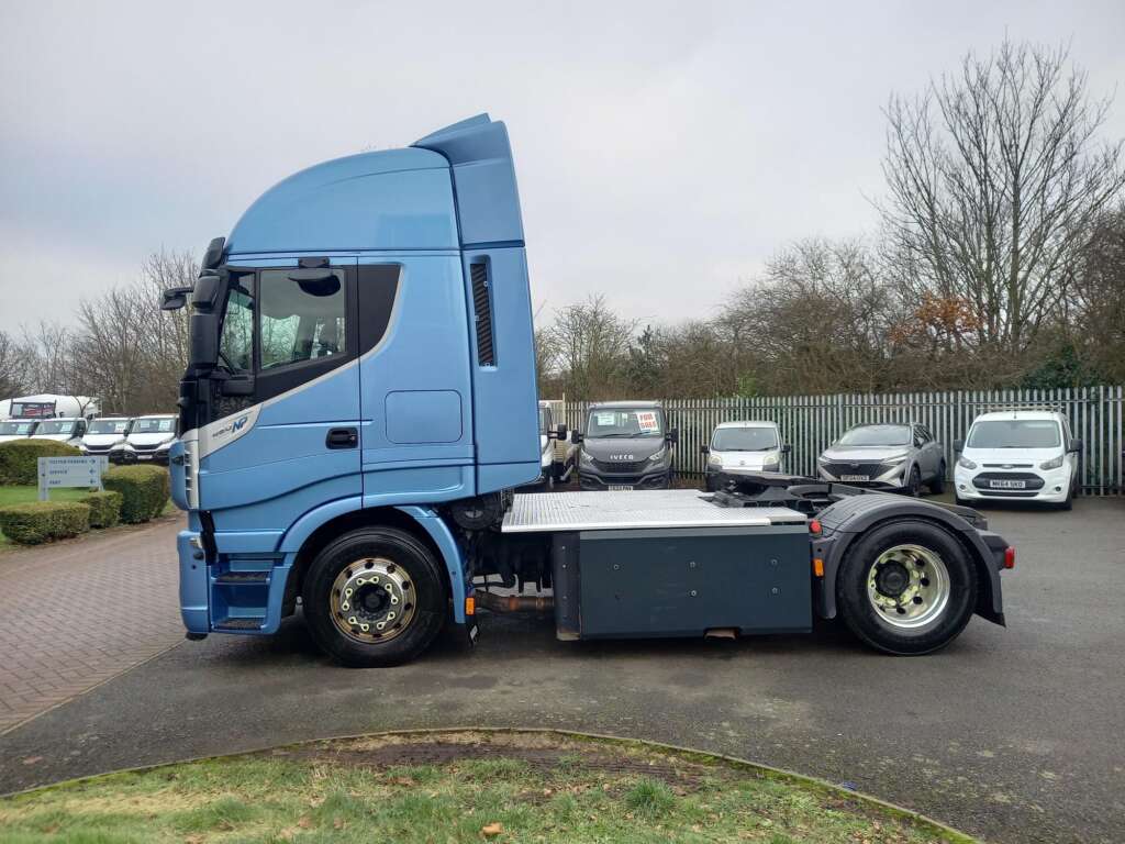 IVECO STRALIS CNG AS440S46T/P 4×2 460HP