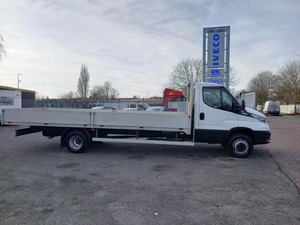 IVECO DAILY 70C18 7.2T180HP 20FT DROPSIDE