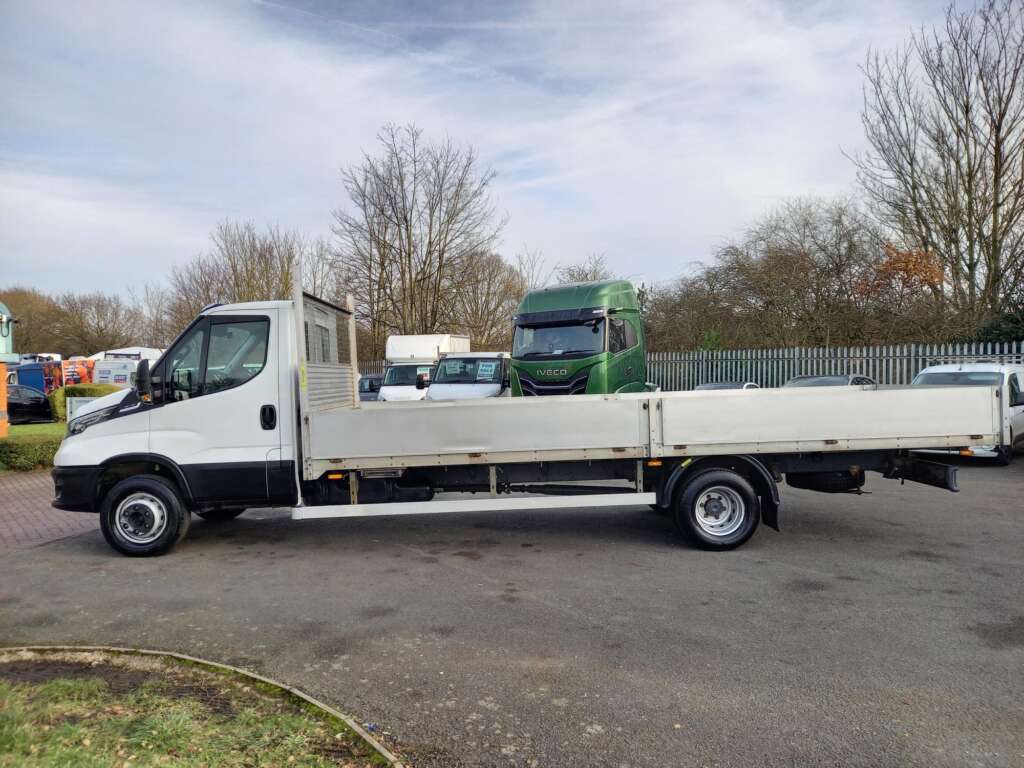 IVECO DAILY 70C18 7.2T180HP 20FT DROPSIDE