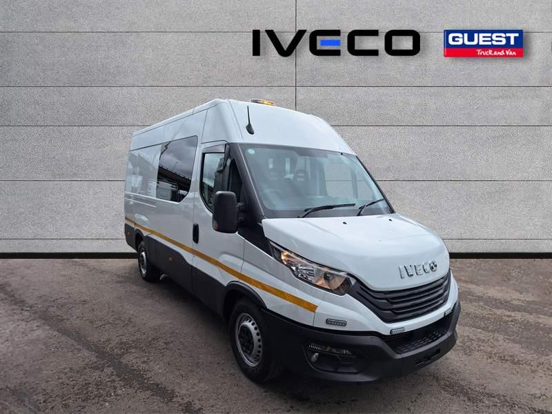 Iveco Daily 35S14 3520L H2 Roof Welfare Van