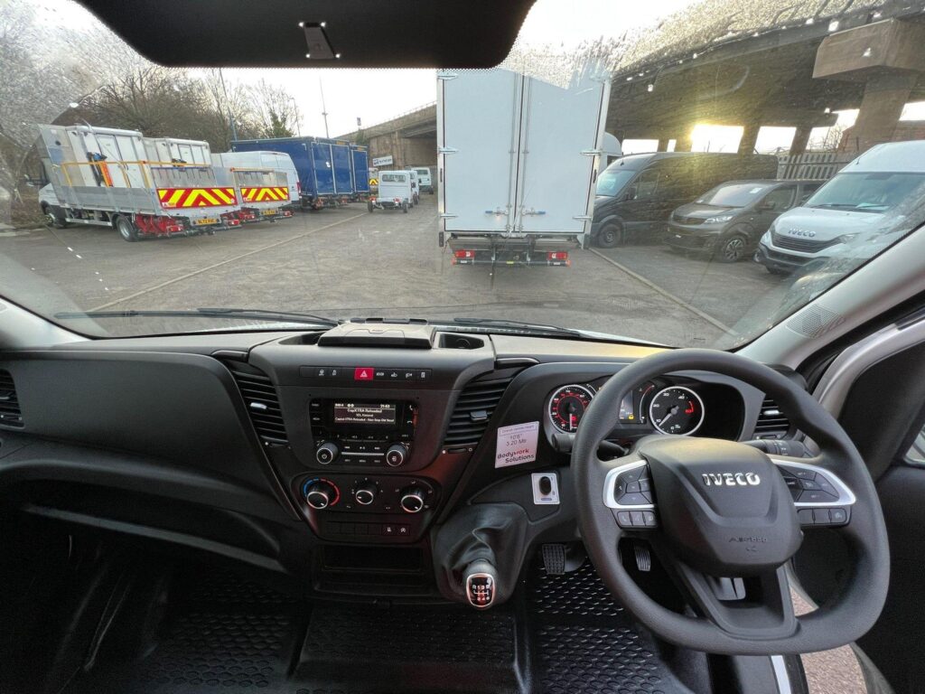 Iveco Daily 35S14 Luton Tail-Lift