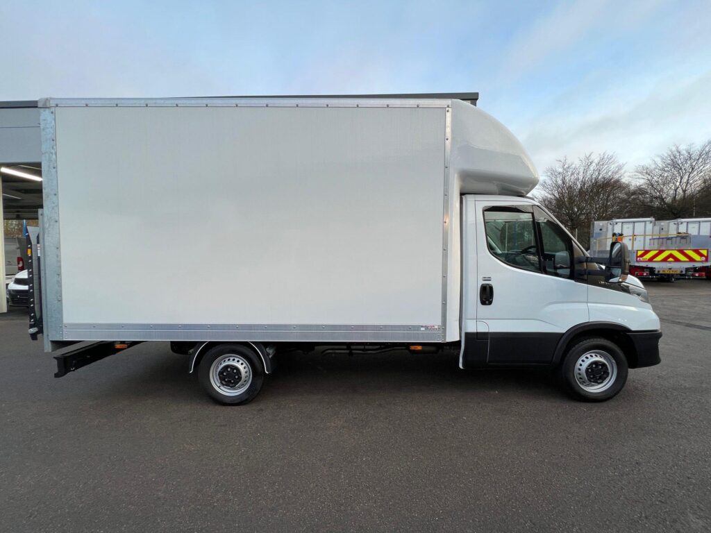 Iveco Daily 35S14 Luton Tail-Lift